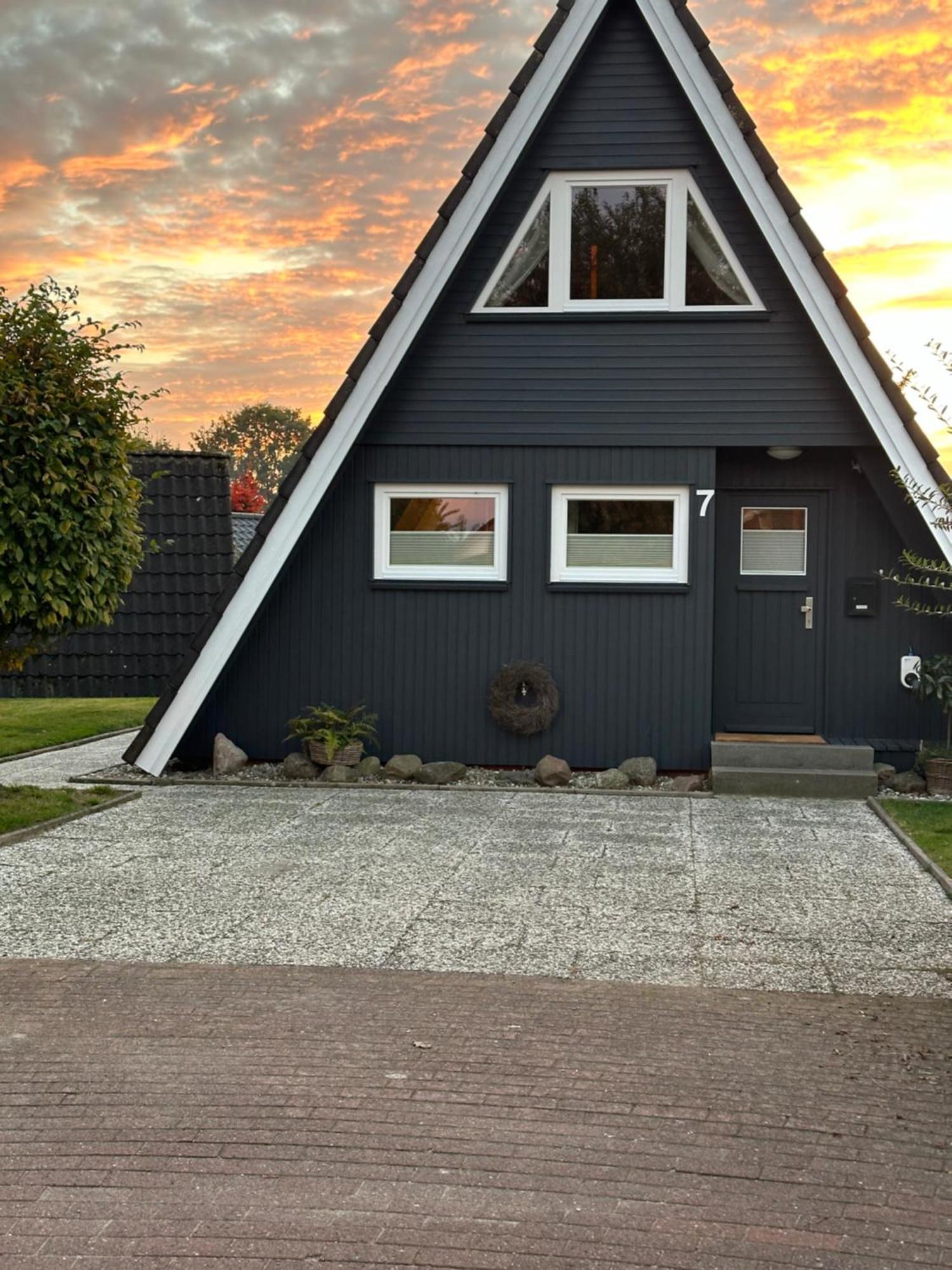 Nur-Dach-Haus Am Alfsee Rieste Exteriör bild
